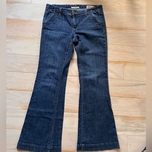 Classic Gap wide leg jeans. Mid-low rise. 99% cotton/1% spandex